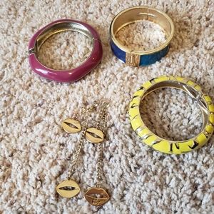 Bracelets and earrings (4 pieces)
